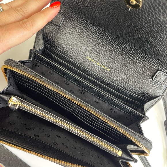 Tory Burch black cross body purse - Picture 3 of 5
